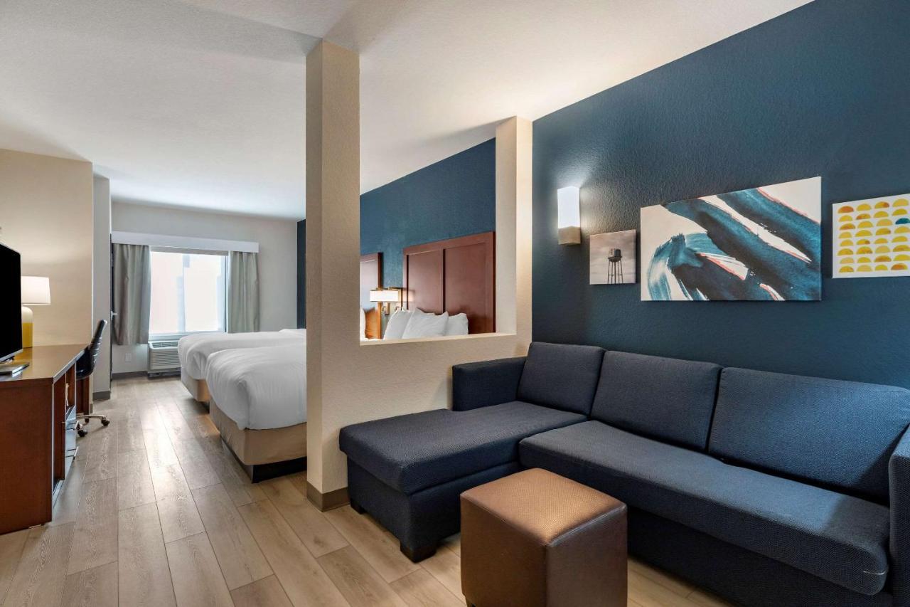Comfort Inn & Suites Bennett Strasburg Εξωτερικό φωτογραφία