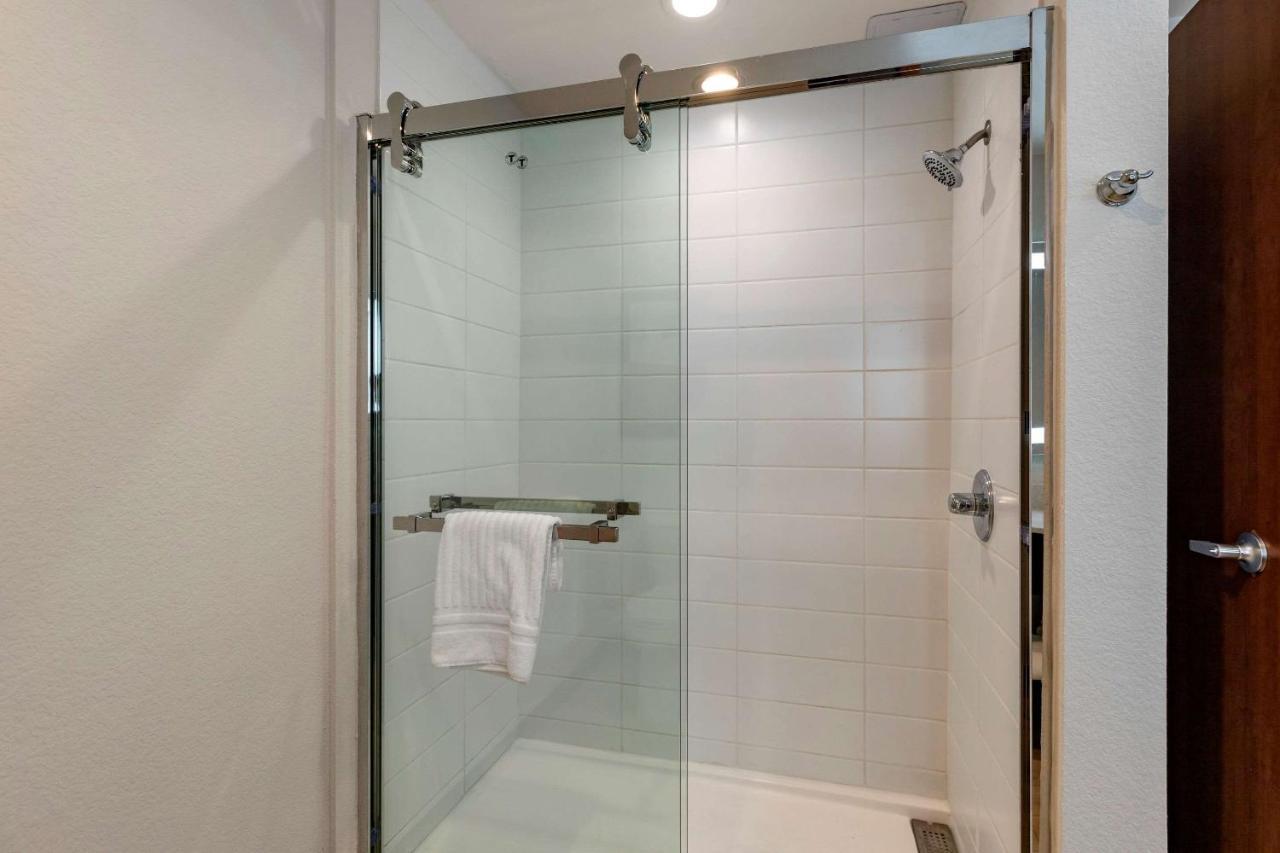 Comfort Inn & Suites Bennett Strasburg Εξωτερικό φωτογραφία